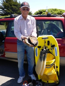 Don Stupfel, 86 years young, with a ten inch Abalone by Jack Likins (Large)